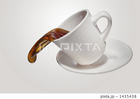 コーヒー こぼす コーヒーカップ スタジオ撮影の写真素材