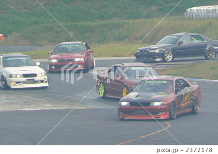 自動車 ドリフト ドリ車の写真素材