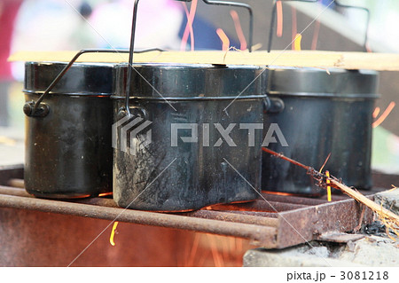 飯盒 飯盒炊飯の写真素材