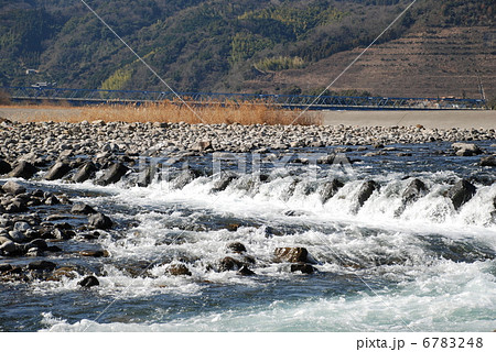 堰 徳島県 川 急流の写真素材