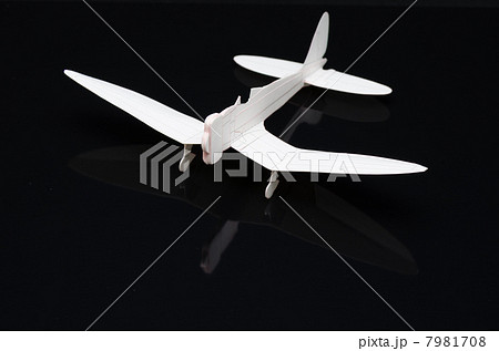 逆ガル翼 ヒコーキ 紙の写真素材