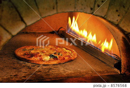 ピザ窯の写真素材 Pixta