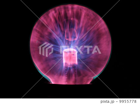 プラズマボール 放電球 サンダーボール 放電の写真素材