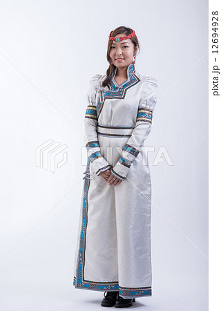 民族衣装 女性 モンゴル 正装の写真素材