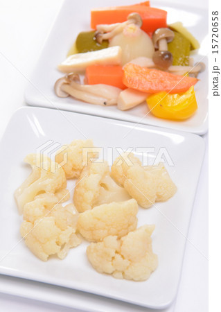 カリフラワー 野菜料理 ア ラ グレック 洋食の写真素材