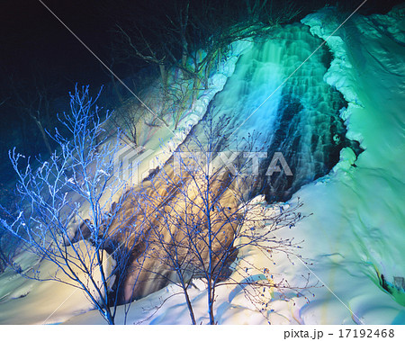 オホーツク海 名瀑 知床八景 高画質の写真素材