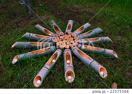 竹ホタル 竹灯篭 灯篭の写真素材