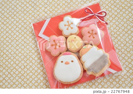お菓子 ラッピング クッキー 年賀の写真素材