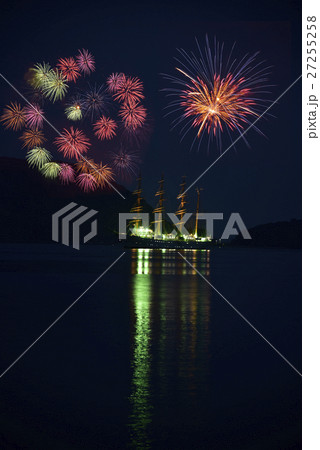 花火 夏祭り 小豆島 夜景の写真素材