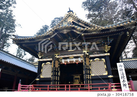 石鳥居 五重塔 日光東照宮 鳥居の写真素材