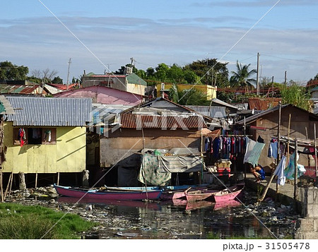 トタン屋根 バラック 住居 スラム街の写真素材