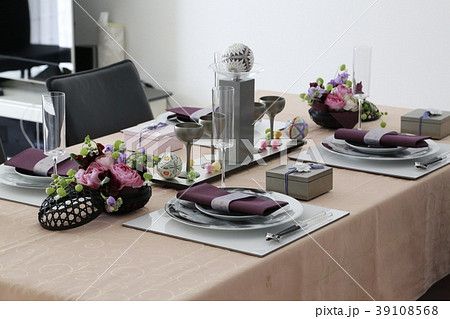 テーブル テーブルコーディネート テーブルスタイリング 春の写真素材