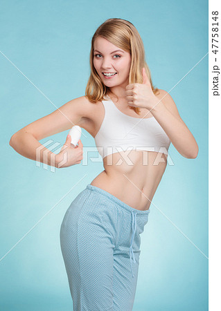 女性 脇の下 脇 人物の写真素材