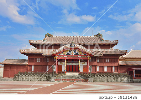 写真パネル貼り 首里城(部分) 首里城公園 - 首里城公園 added a new photo.
