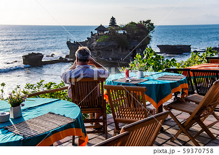 海上レストランの写真素材