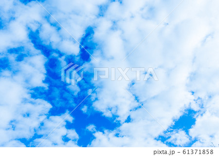 しらす雲の写真素材