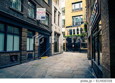 イギリス 英国 ロンドン 路地裏の写真素材 - PIXTA