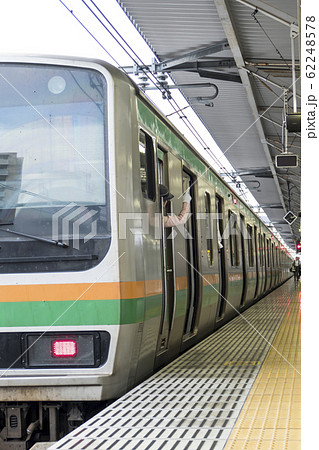 Jr東日本 鉄道 車掌 女性の写真素材