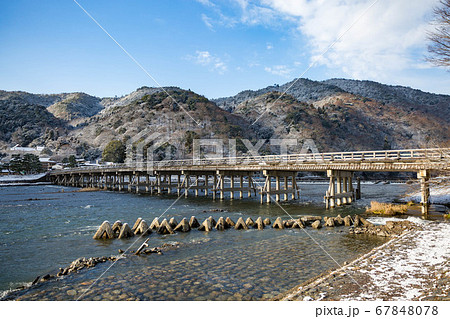 冬冬天雪景嵯峨野冬天景色照片素材