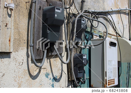 電気メーターボックスの写真素材 電気メーターボックスの写真素材