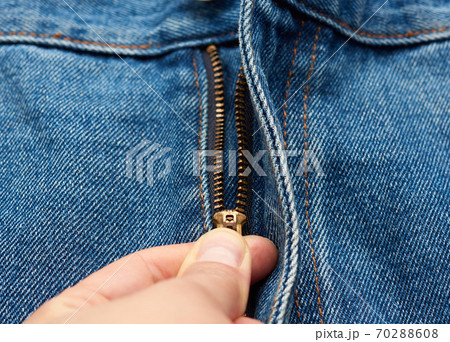 ジーンズ デニム ジーパン チャックの写真素材