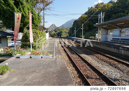 伊予上灘駅の写真素材