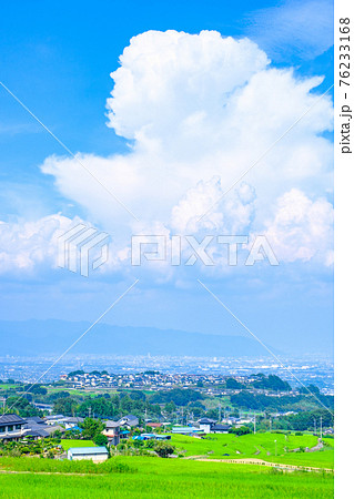 田舎の夏 田舎の風景 入道雲 ノスタルジックの写真素材