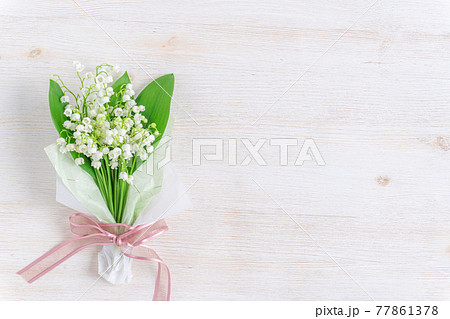 花束鈴蘭花花朵照片素材