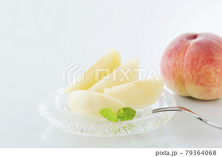 丸い食べ物の写真素材