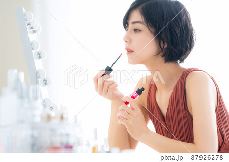 Beautiful fancy makeup up close - Stock Photo [31022634] - PIXTA