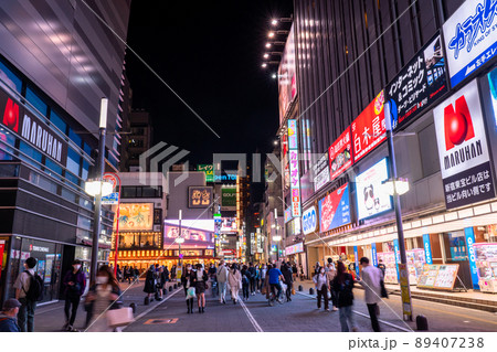 新宿 歌舞伎町一番街 歌舞伎町 夜の写真素材 - PIXTA 新宿 歌舞伎町一番街 歌舞伎町 夜の写真素材 - PIXTA