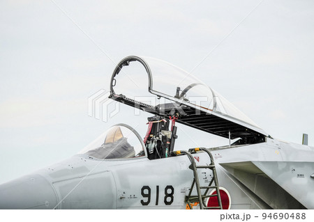 戦闘機 航空自衛隊 コックピット F15の写真素材 - PIXTA 戦闘機 航空自衛隊 コックピット F15の写真素材 - PIXTA