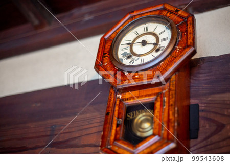 昭和 柱時計 時計 レトロの写真素材 - PIXTA