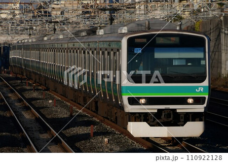 常磐線 常磐快速線 E231系 電車の写真素材 - PIXTA